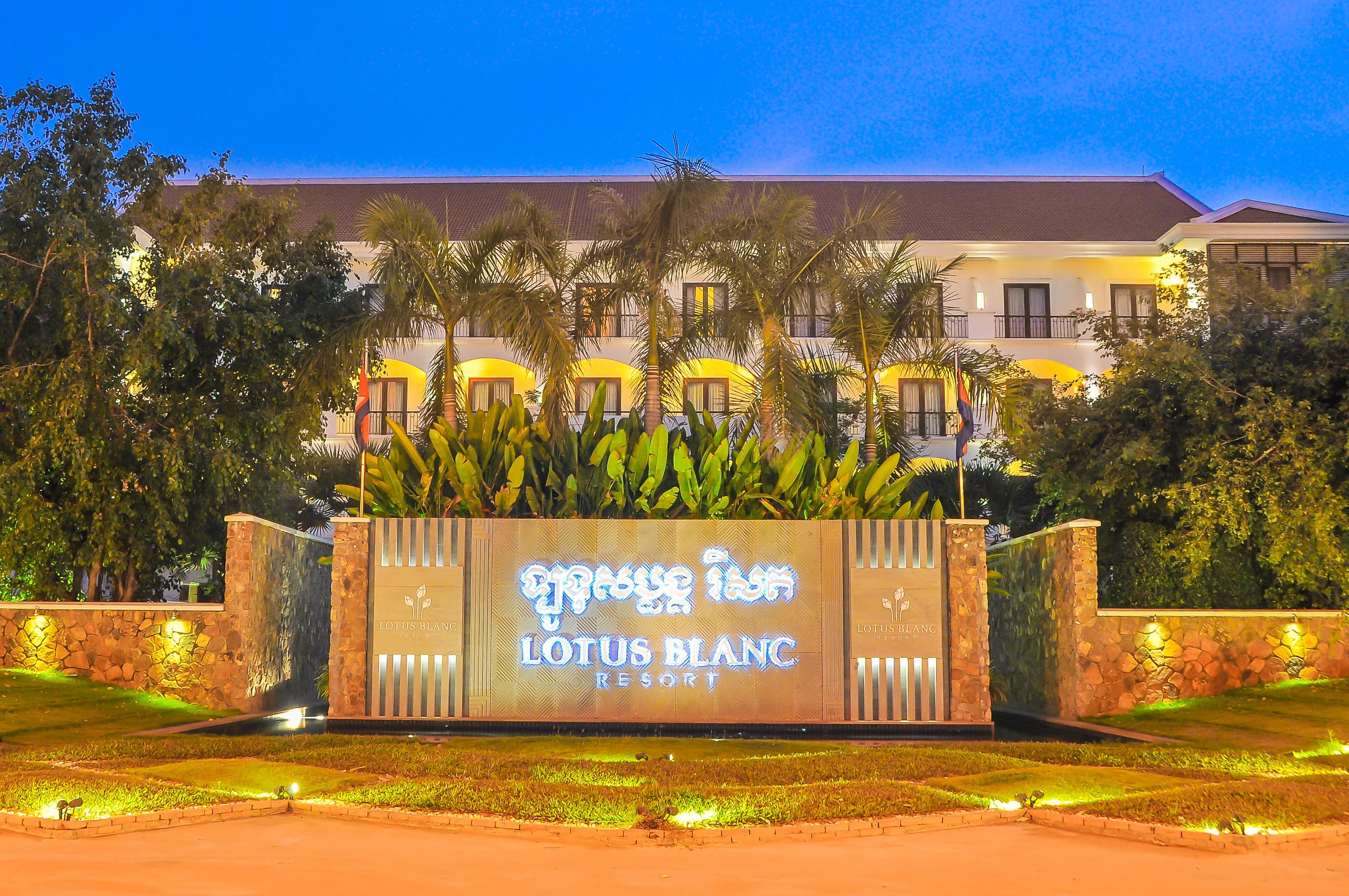 Lotus Blanc Hotel Siem Reap Buitenkant foto